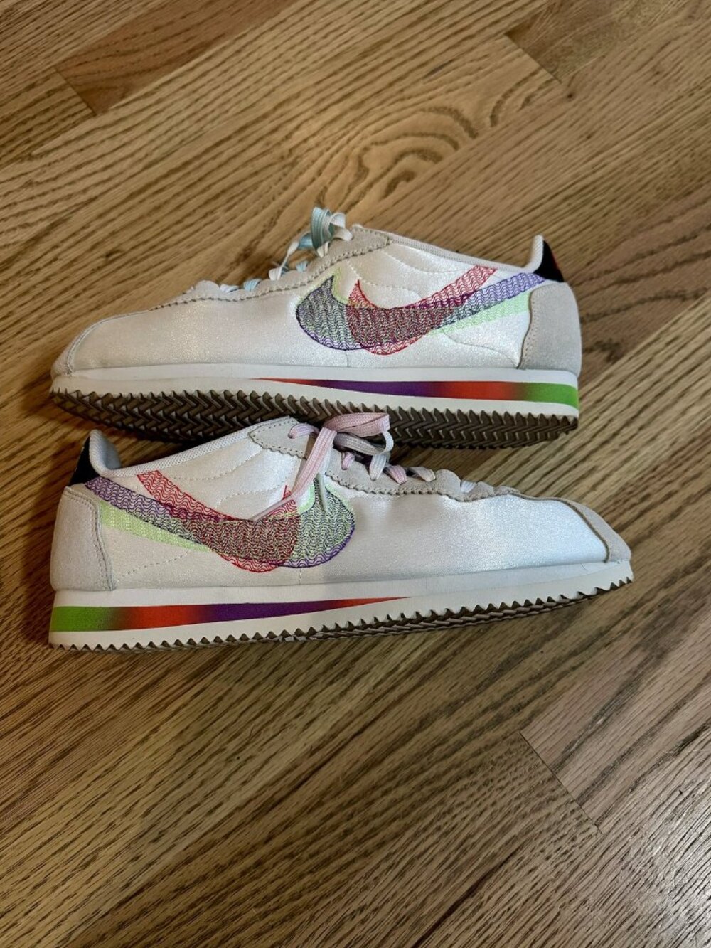 Nike Cortez Be True Rainbow Swoosh White Satin Men's 7.5 / Women's 9